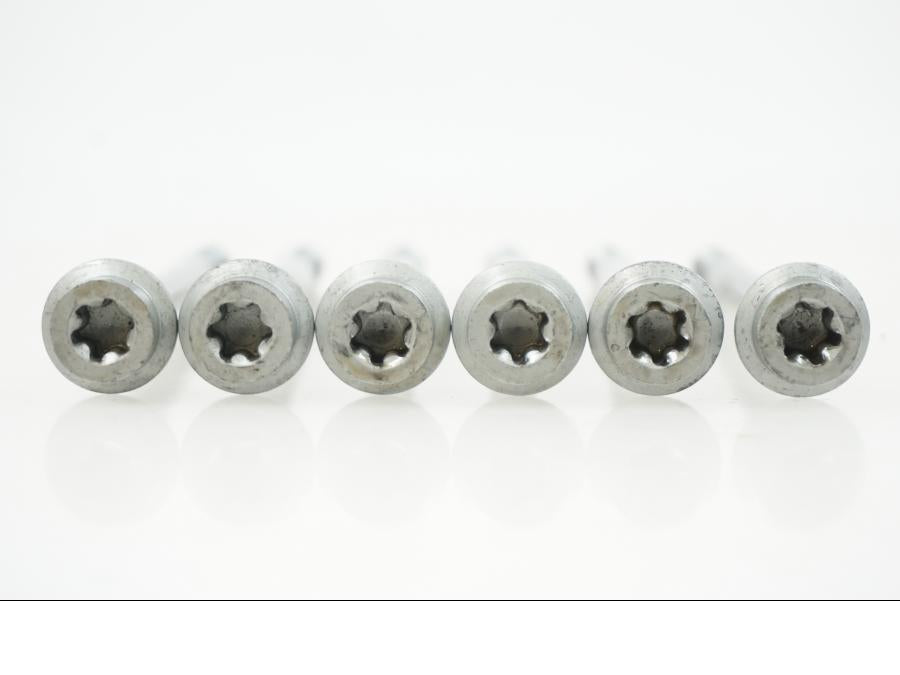 Höger sida på Skruv / Mutter etc från en BMW F 850 GS -2019 motorcykel.