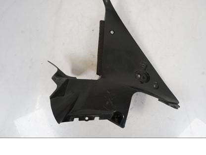 Framsidan på Innerskärm från en Honda CBR 900 RR -2003 motorcykel.