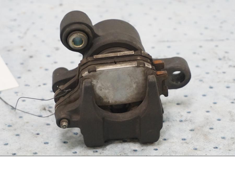 Baksidan på Bromsok från en Yamaha YZF 1000 R1 -2010 motorcykel.