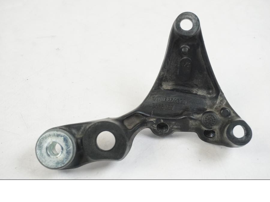 Vänster sida på Sidostödsfäste från en KTM 1290 Super Duke R -2022 motorcykel.