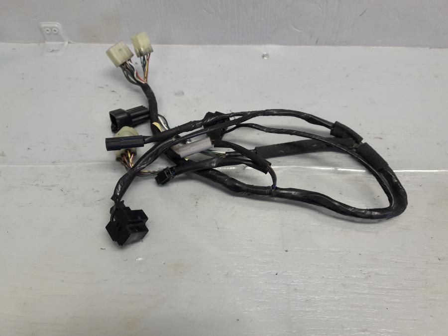 Framsidan på Kablage från en Yamaha FZ-6 -2004 motorcykel.