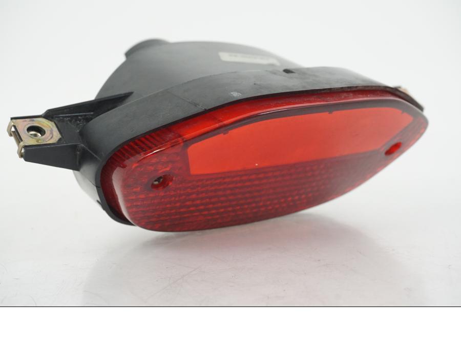 Framsidan på Baklampa från en BMW F 650 CS -2002 motorcykel.