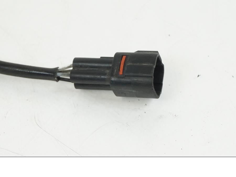 Vänster sida på Lambdasond från en KTM 990 SM -2009 motorcykel.