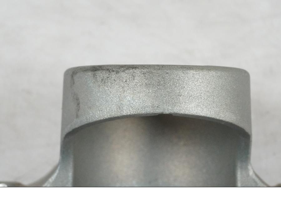 Höger sida på Tändningslåsfäste från en Kawasaki Z 900 -2019 motorcykel.