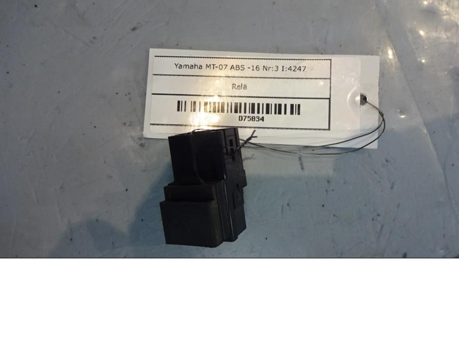 Framsidan på Relä från en Yamaha MT-07 -2016 motorcykel.