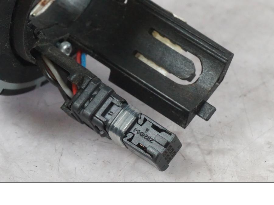 Höger sida på Styrelreglage från en BMW K 1600 GTL -2015 motorcykel.