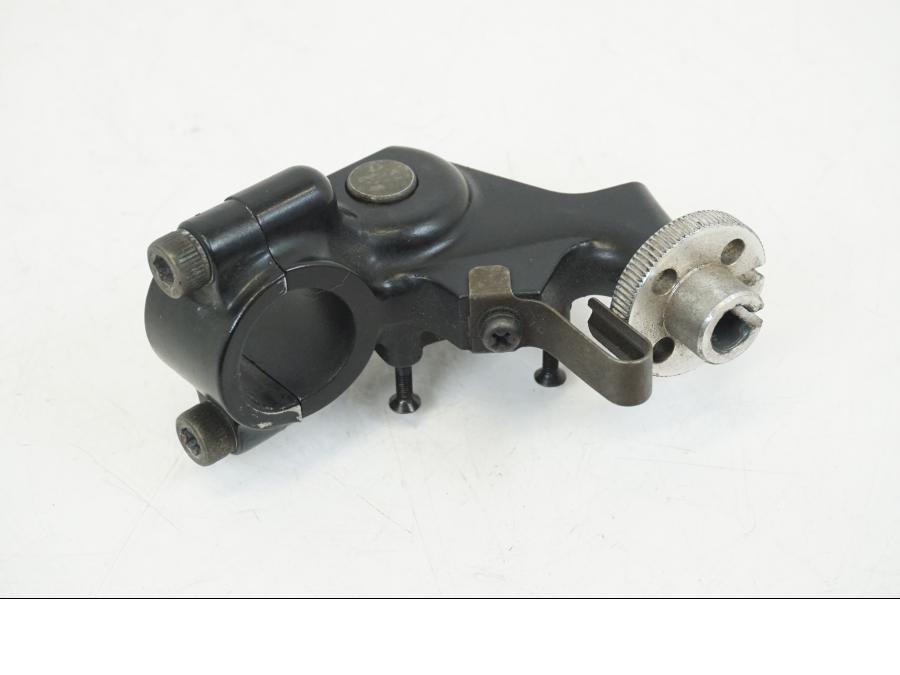 Framsidan på Kopplingsklo från en Kawasaki ZX-12R -2000 motorcykel.