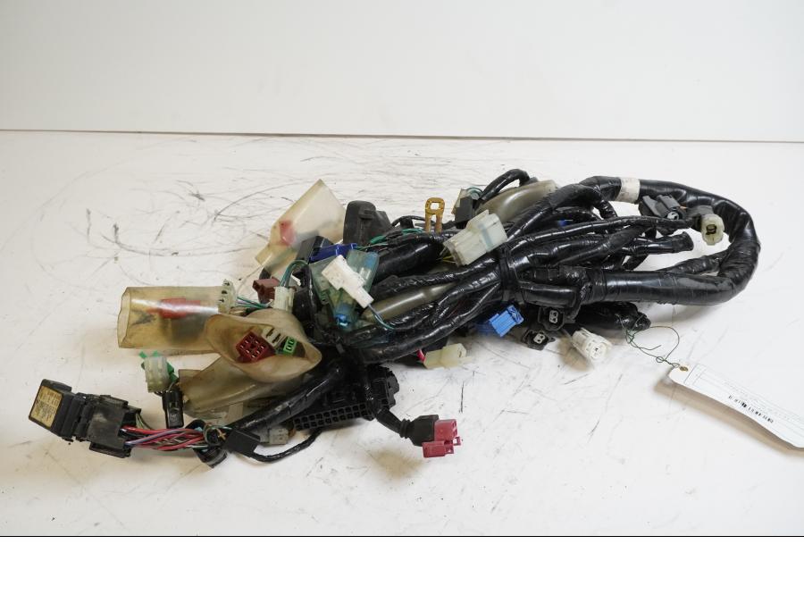 Framsidan på Kabelstam från en Honda VFR 800 -2005 motorcykel.