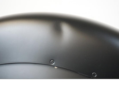 Baksidan på Framskärm från en Indian Indian Chief Dark Horse -2016 motorcykel.