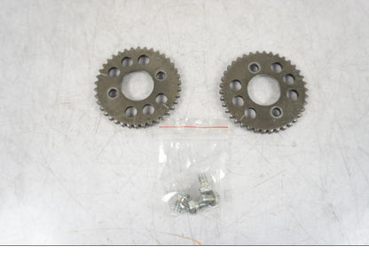 Framsidan på Kamkedjedrev från en Honda VFR 800 -2005 motorcykel.