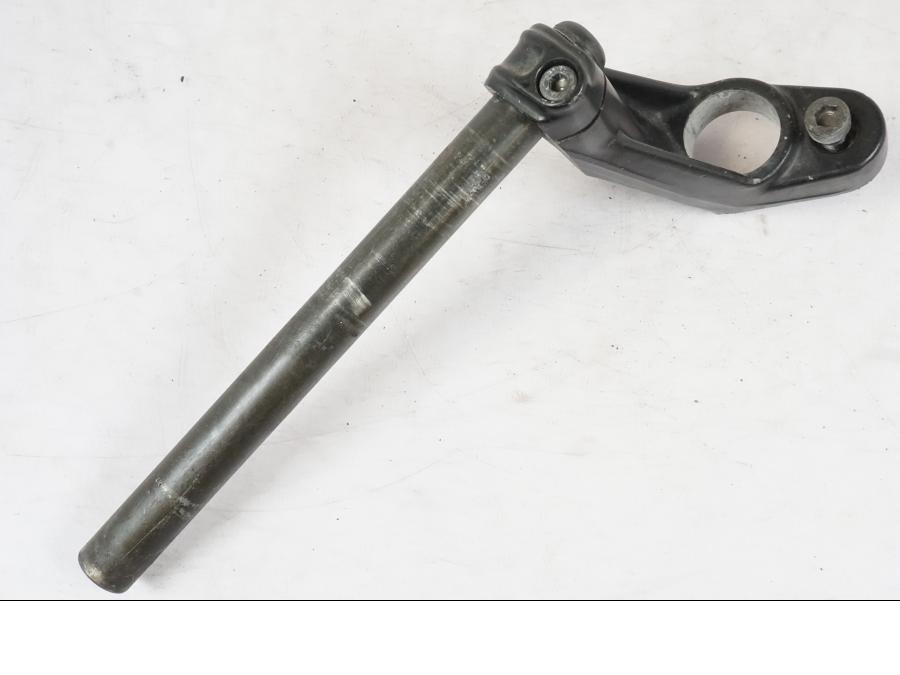 Vänster sida på Styre från en Suzuki GSX 550 EF -1985 motorcykel.