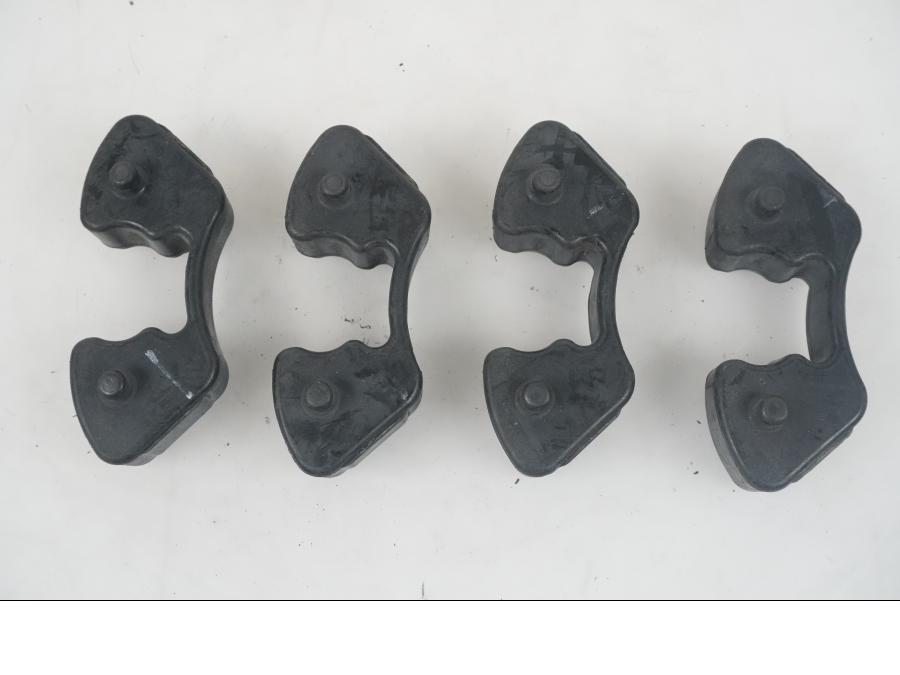 Framsidan på Ryckutjämnare från en Kawasaki Z 1000 -2003 motorcykel.