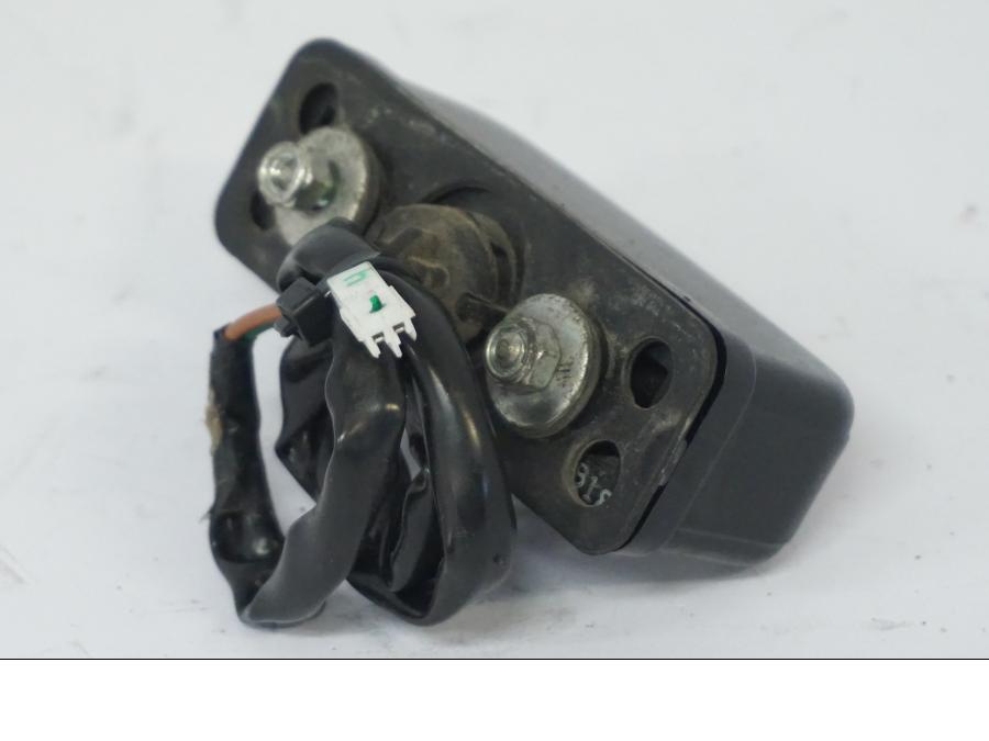 Snett uppifrån på Skyltbelysning från en Honda CB 500 X -2015 motorcykel.