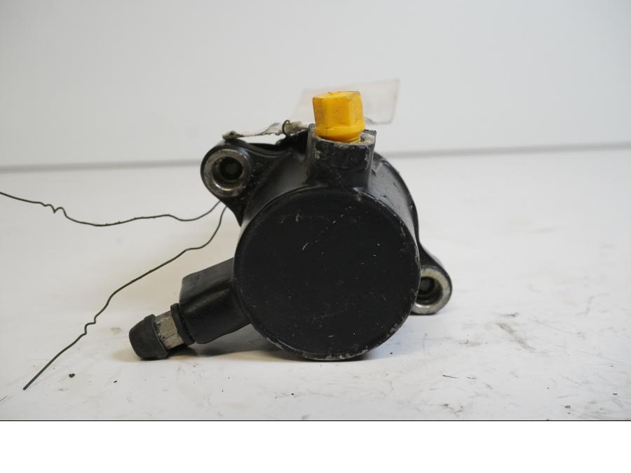 Framsidan på Kopplingslavcylinder från en Suzuki GSX 1400 -2003 motorcykel.