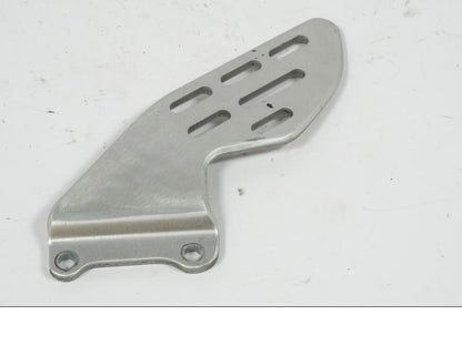 Baksidan på Fotpinnehälskydd från en Yamaha YZF 1000 R1 -2007 motorcykel.