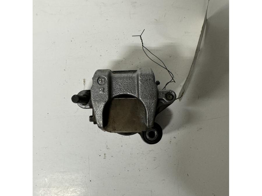 Baksidan på Bromsok från en Honda VT 1100 C -2000 motorcykel.