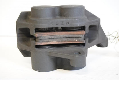 Höger sida på Bromsok från en Yamaha YZF R6 -2000 motorcykel.