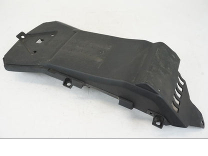 Extrabild4 på Undertail från en Aprilia Tuono V4R -2011 motorcykel.