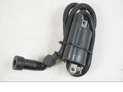 Baksidan på Tändspole från en Suzuki VZR 1800 -2009 motorcykel.