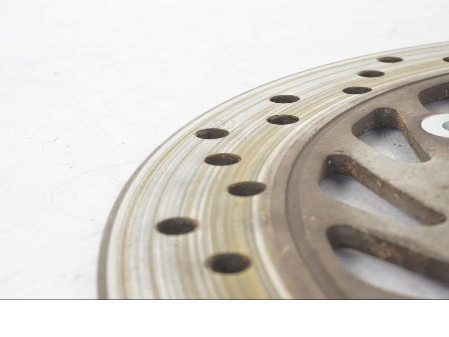 Vänster sida på Bromsskiva från en Honda CBR 1000 F -1999 motorcykel.