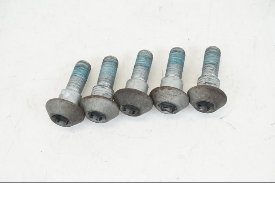 Baksidan på Bromsskiva från en Yamaha XSR 700 -2016 motorcykel.