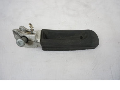 Baksidan på Fotpinne från en KTM 790 Duke -2019 motorcykel.