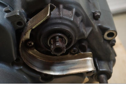 Snett uppifrån på Motor från en KTM 125 Duke -2018 motorcykel.