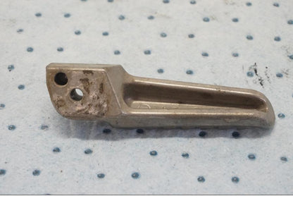 Baksidan på Fotpinne från en Kawasaki ZX-6R -2000 motorcykel.