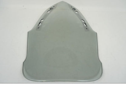 Snett uppifrån på Vindruta från en Yamaha X-Max 125 -2018 motorcykel.