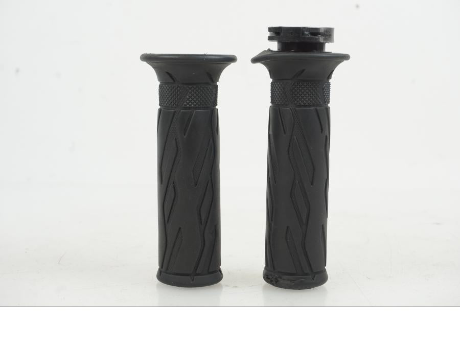 Framsidan på Handtag från en Suzuki GSX-R 1000 -2007 motorcykel.