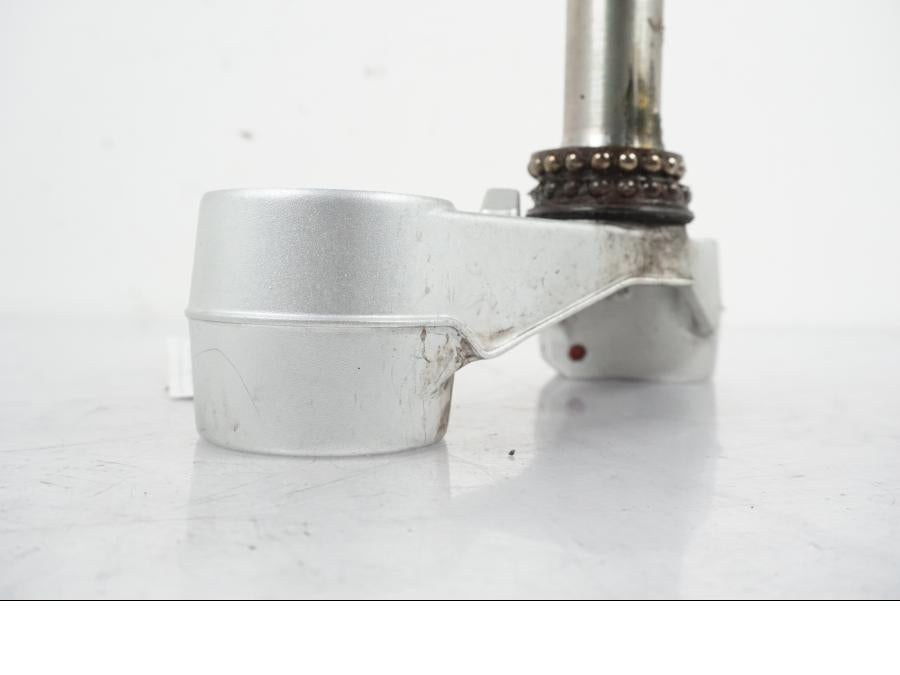 Extrabild1 på Gaffelkrona från en MV Agusta Dragster -2014 motorcykel.