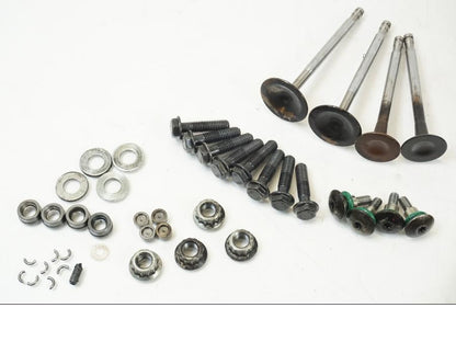 Baksidan på Topplock från en Ducati Hyperstrada -2013 motorcykel.