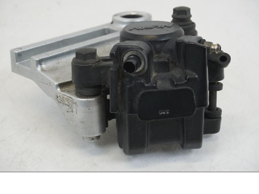 Vänster sida på Bromsok från en Triumph TT 600 -2002 motorcykel.