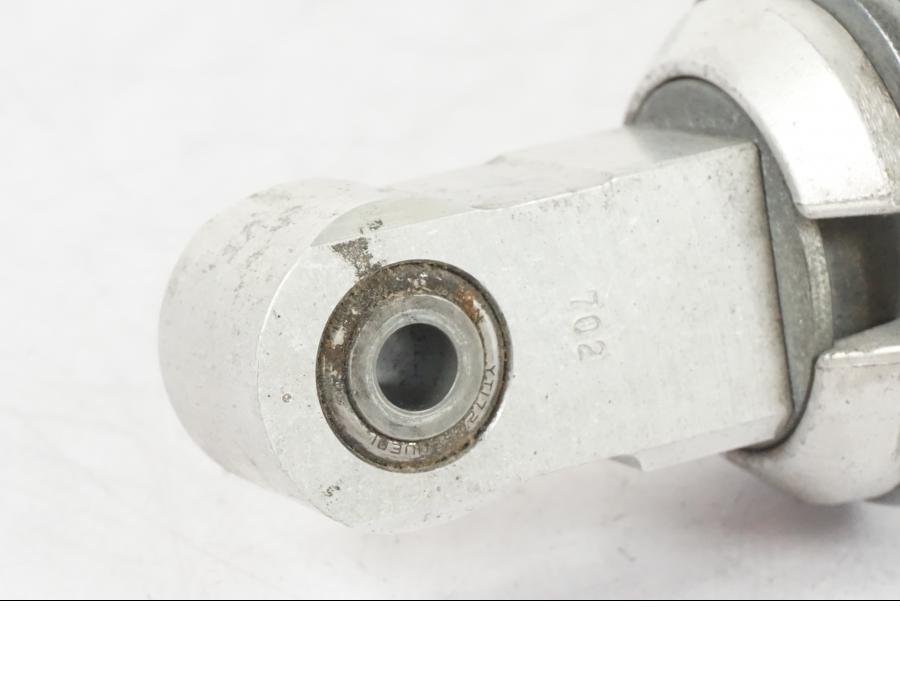 Baksidan på Stötdämpare från en Suzuki GSX-S 1000 -2017 motorcykel.