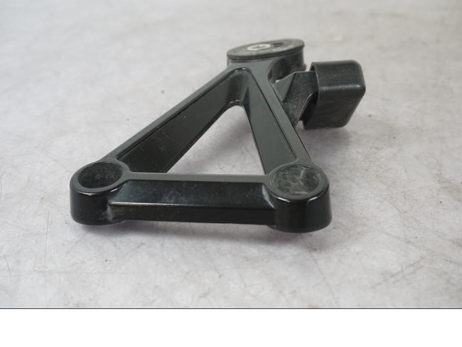 Vänster sida på Ljuddämparfäste från en BMW K 1600 GTL -2015 motorcykel.