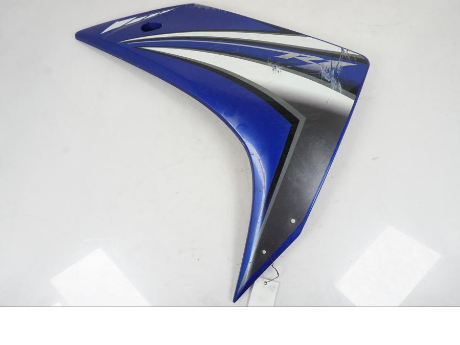 Framsidan på Sidkåpa från en Yamaha YZF 1000 R1 -2007 motorcykel.