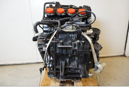 Extrabild4 på Motor från en Kawasaki ZX-6R -2011 motorcykel.