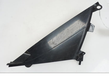 Framsidan på Toppkåpsinsida från en Suzuki GSX-R 1000 -2007 motorcykel.