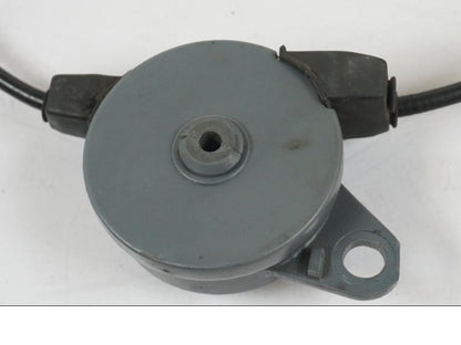 Vänster sida på Gasvajer från en Aprilia RS 125 -2000 motorcykel.