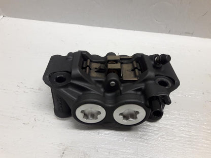 Framsidan på Bromsok från en Yamaha XSR 900 -2016 motorcykel.