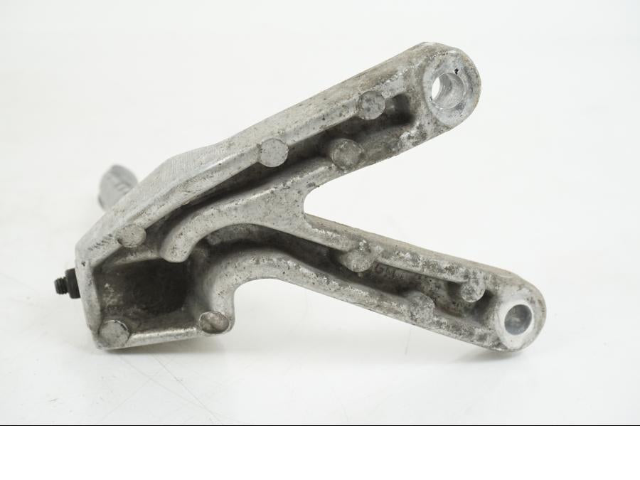 Snett uppifrån på Fotpinnefäste från en Yamaha FZR 1000 -1990 motorcykel.