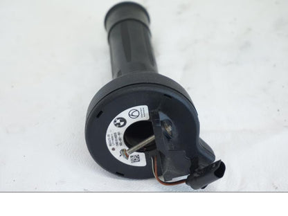 Höger sida på Gasreglage från en BMW K 1600 -2015 motorcykel.