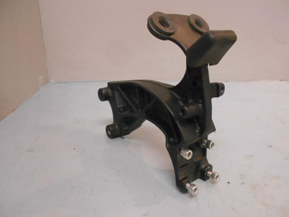 Framsidan på Instrumentfäste från en Kawasaki GTR 1400 -2008 motorcykel.