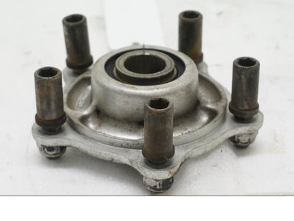 Baksidan på Drevfäste från en Aprilia SL 750 Shiver -2008 motorcykel.