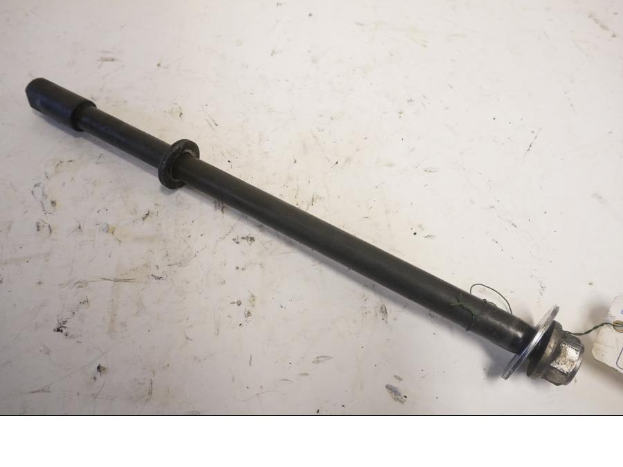 Framsidan på Axel från en Yamaha XVS 1100 -2000 motorcykel.