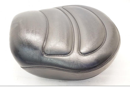 Höger sida på Sadel från en Yamaha XVZ 13TD -1999 motorcykel.