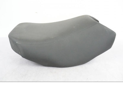 Snett nerifrån på Sadel från en BMW R 1250 GSA -2021 motorcykel.