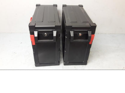 Höger sida på Sidoväska från en Yamaha Diverse -2010 motorcykel.