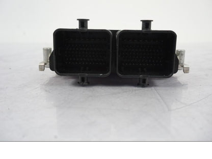 Höger sida på CDI / ECU från en KTM 790 Duke -2019 motorcykel.