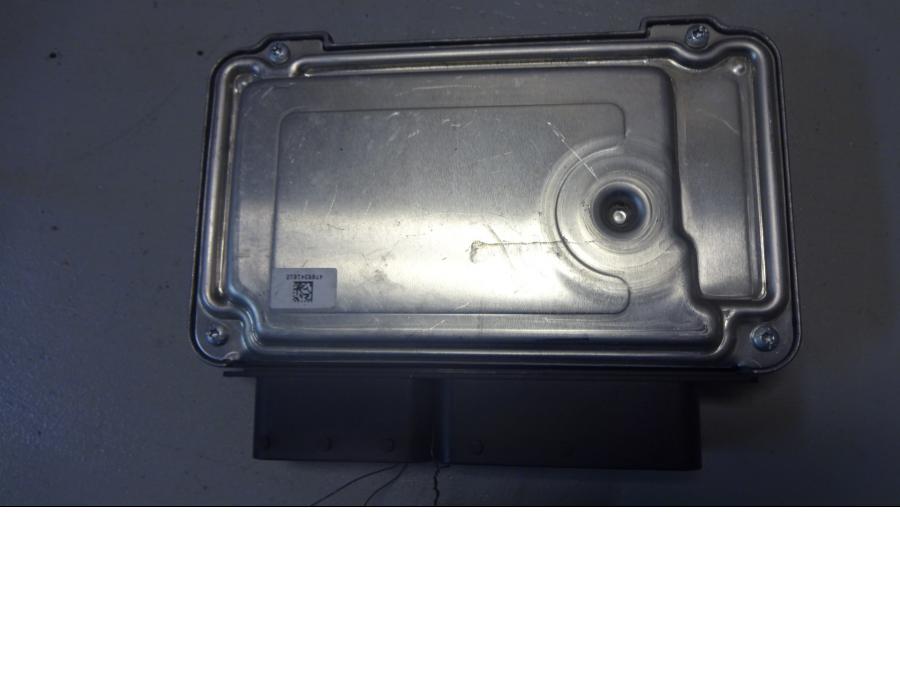 Höger sida på Motronic Styrenhet från en BMW F 800 GT -2015 motorcykel.